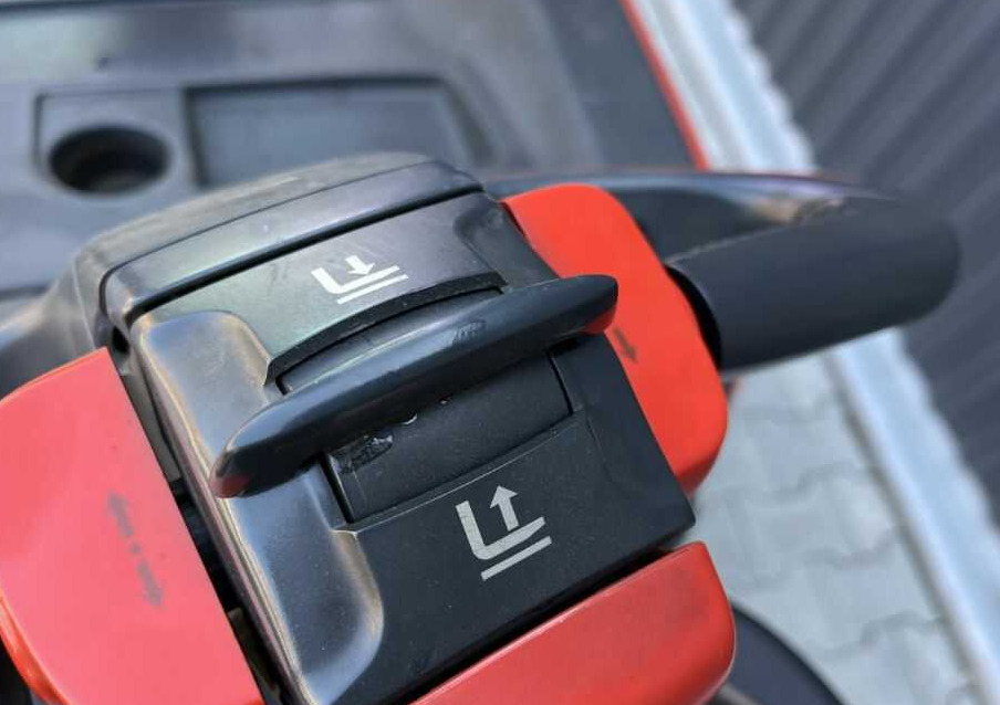 Linde L14AP - Gerbeur: photos 3 Linde L14AP - Gerbeur: photos 3