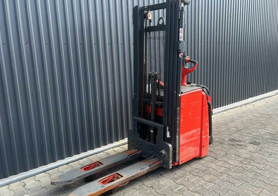 Linde L14APi - Gerbeur: photos 1 Linde L14APi - Gerbeur: photos 1