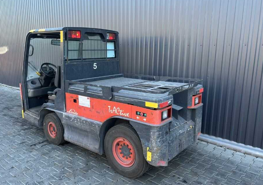 Linde P250 - Chariot tracteur: photos 3 Linde P250 - Chariot tracteur: photos 3
