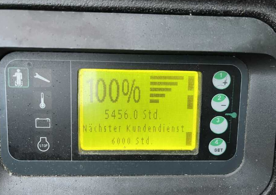Linde P30C - Chariot tracteur: photos 4 Linde P30C - Chariot tracteur: photos 4