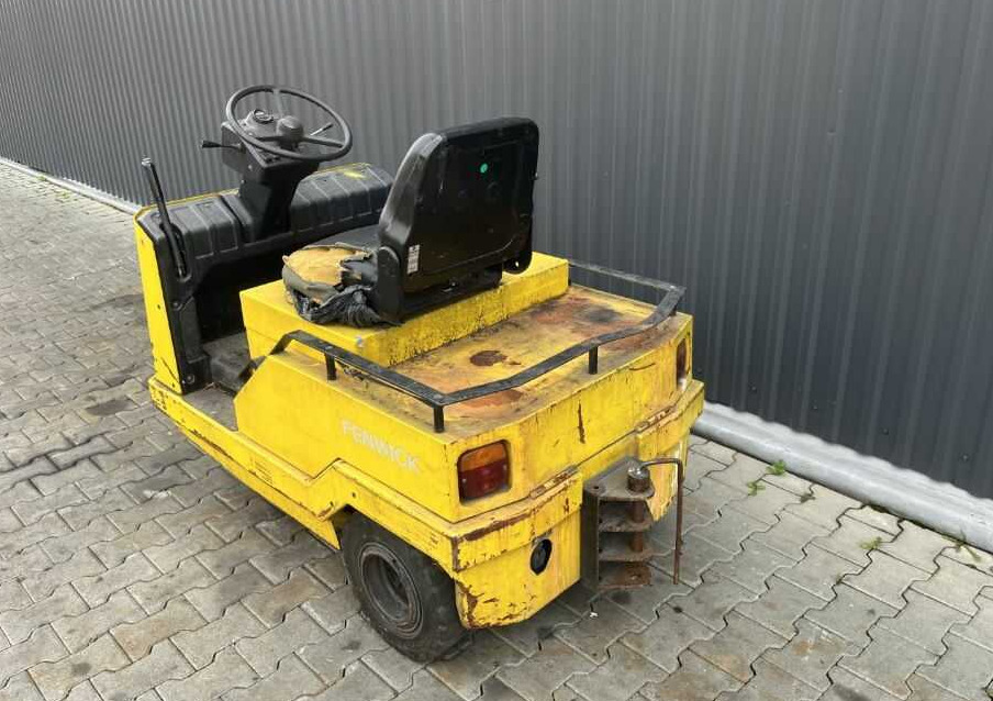 Linde P50Z - Chariot tracteur: photos 3 Linde P50Z - Chariot tracteur: photos 3