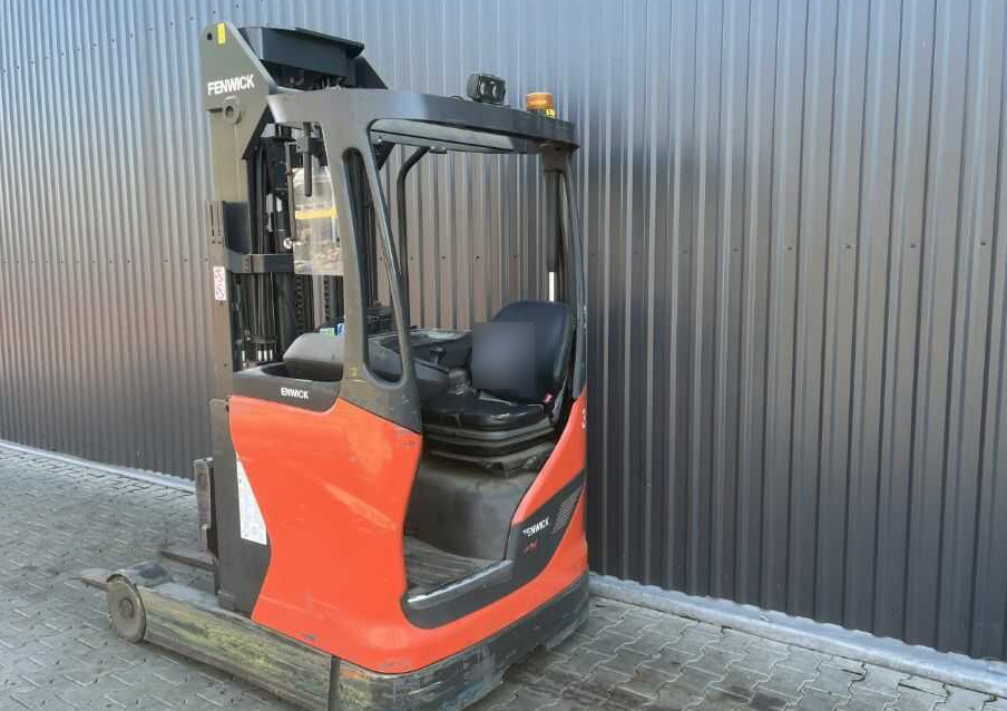 Linde R14-01 - Chariot à mât rétractable: photos 3 Linde R14-01 - Chariot à mât rétractable: photos 3