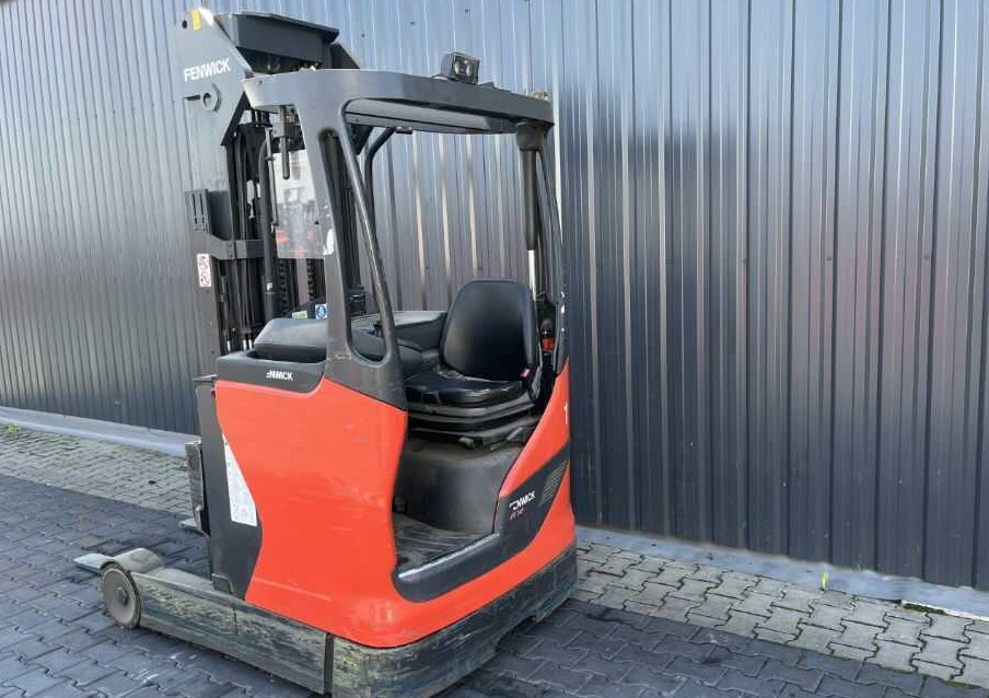 Linde R14-01 - Chariot à mât rétractable: photos 3 Linde R14-01 - Chariot à mât rétractable: photos 3