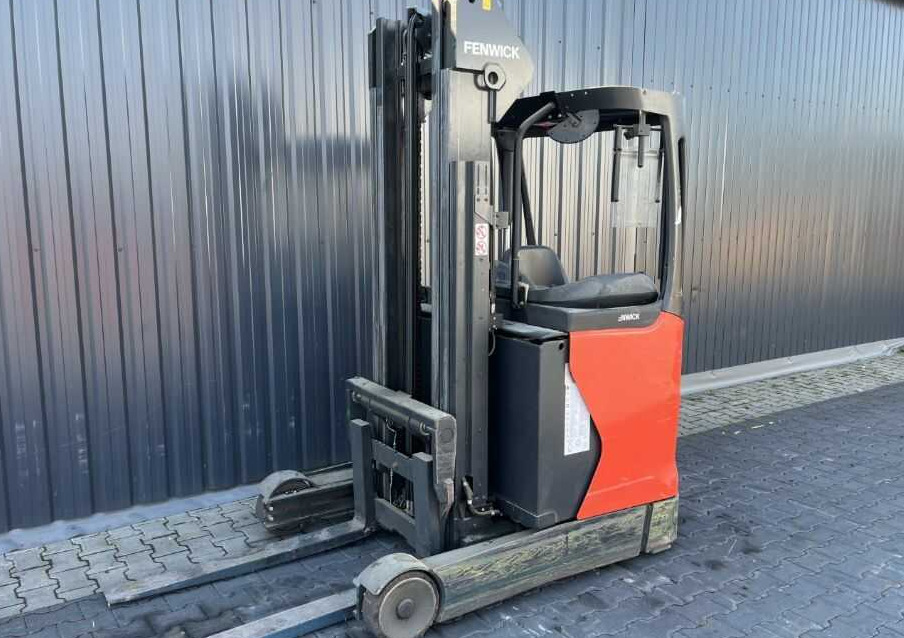 Linde R14-01 - Chariot à mât rétractable: photos 1 Linde R14-01 - Chariot à mât rétractable: photos 1