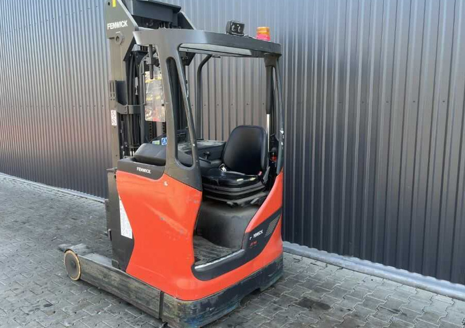 Linde R14-01 - Chariot à mât rétractable: photos 3 Linde R14-01 - Chariot à mât rétractable: photos 3