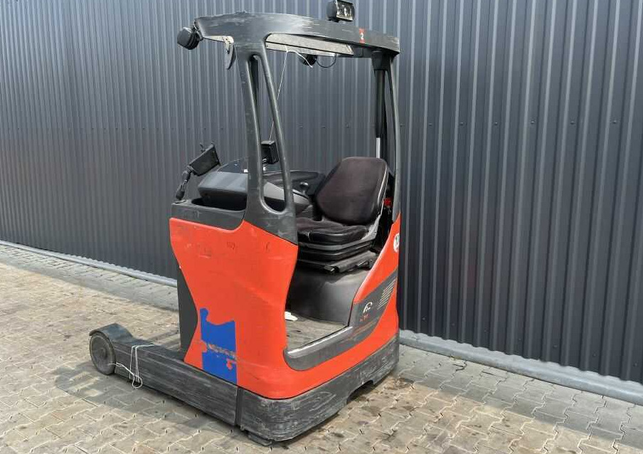 Linde R14-01 - Chariot à mât rétractable: photos 3 Linde R14-01 - Chariot à mât rétractable: photos 3