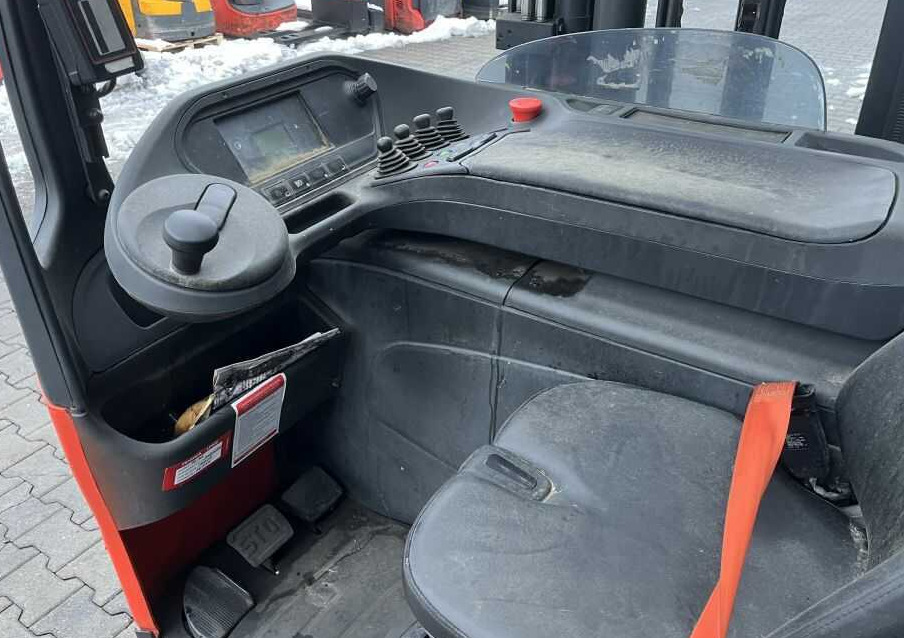 Linde R14-01 - Chariot à mât rétractable: photos 4 Linde R14-01 - Chariot à mât rétractable: photos 4