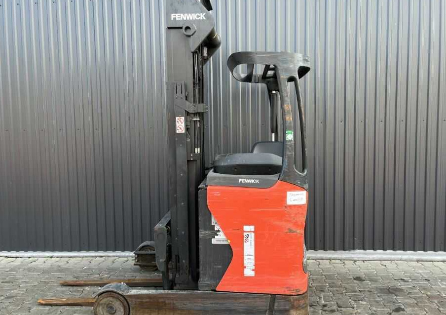 Linde R14-01 - Chariot à mât rétractable: photos 2 Linde R14-01 - Chariot à mât rétractable: photos 2