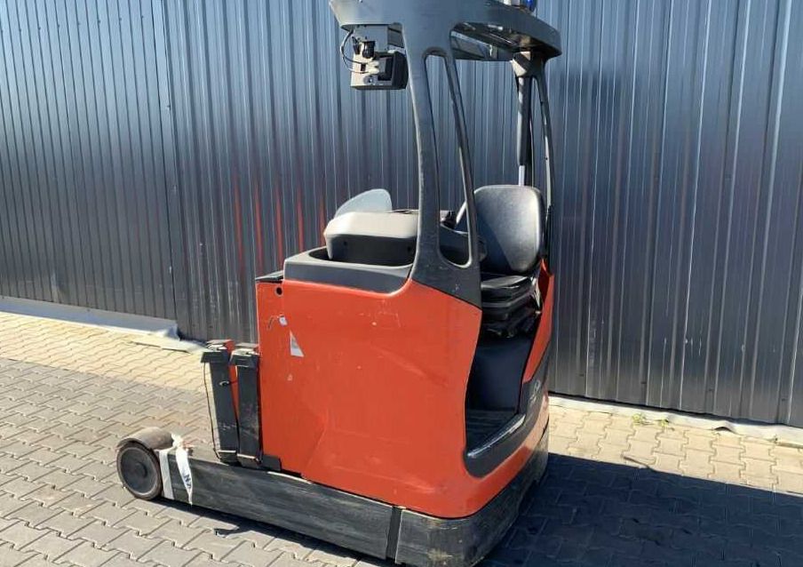 Linde R16HD-01 - Chariot à mât rétractable: photos 3 Linde R16HD-01 - Chariot à mât rétractable: photos 3