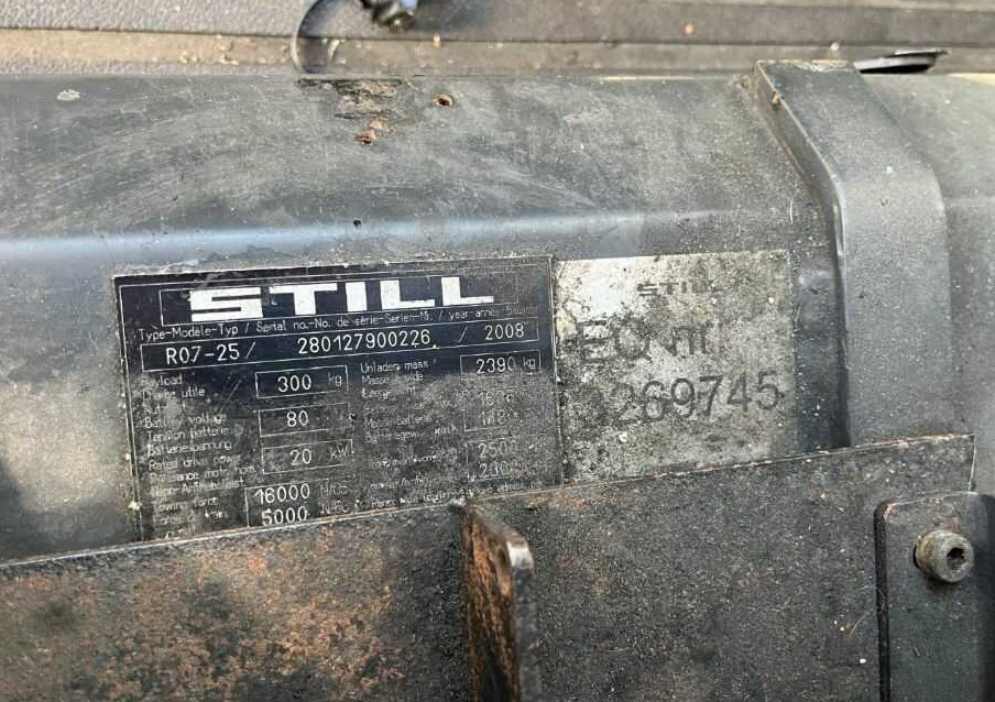 Still R07-25 - Chariot tracteur: photos 4 Still R07-25 - Chariot tracteur: photos 4