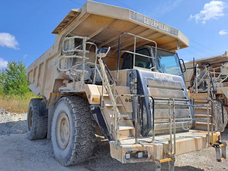 Caterpillar 775F - Tombereau rigide: photos 2 Caterpillar 775F - Tombereau rigide: photos 2