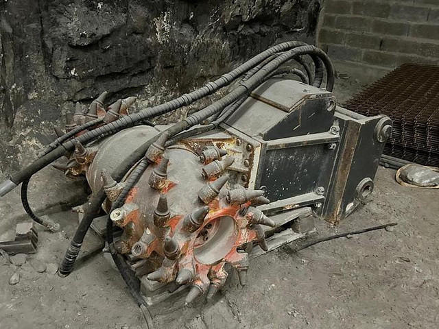 Sandvik MA720 - Engins de chantier: photos 1 Sandvik MA720 - Engins de chantier: photos 1