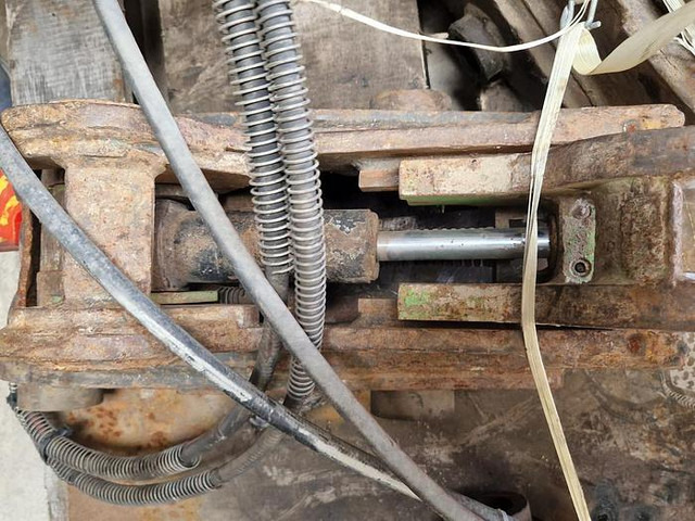 GEITH JCB3CX - Attache rapide: photos 1 GEITH JCB3CX - Attache rapide: photos 1