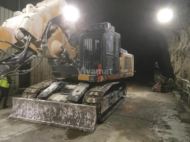 Liebherr R 944 C - Pelle sur chenille: photos 1 Liebherr R 944 C - Pelle sur chenille: photos 1