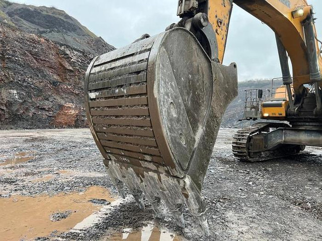 Liebherr R980SME HD - - Pelle sur chenille: photos 4 Liebherr R980SME HD - - Pelle sur chenille: photos 4