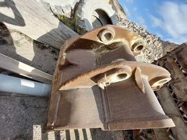 Godet pour pelle Liebherr SW77 - R954C: photos 12 Godet pour pelle Liebherr SW77 - R954C: photos 12