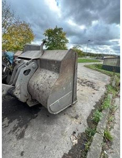 Volvo L150H - Chargeuse: photos 5 Volvo L150H - Chargeuse: photos 5