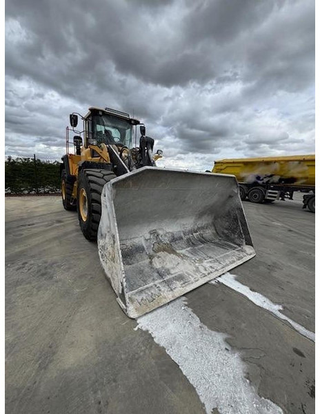 Volvo L150H - Chargeuse: photos 1 Volvo L150H - Chargeuse: photos 1