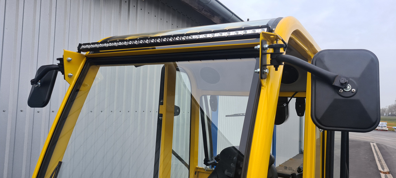 Valet de ferme neuf Eurotrac W11 Radlader Hoflader: photos 10
