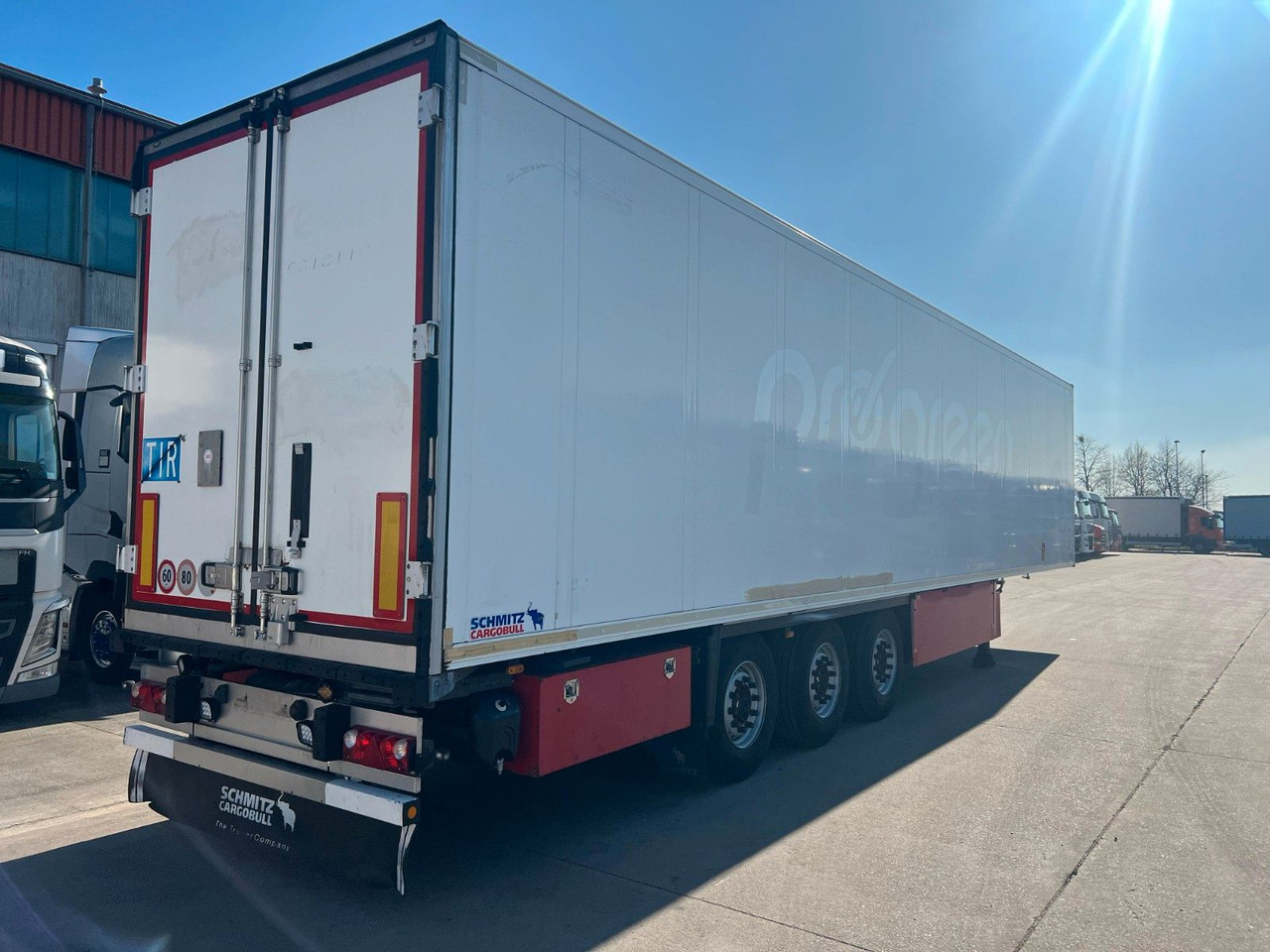 Schmitz Cargobull SKO 24/L * LIFT * CARRIER * DOPPELSTOCK * - Semi-remorque frigorifique: photos 4 Schmitz Cargobull SKO 24/L * LIFT * CARRIER * DOPPELSTOCK * - Semi-remorque frigorifique: photos 4