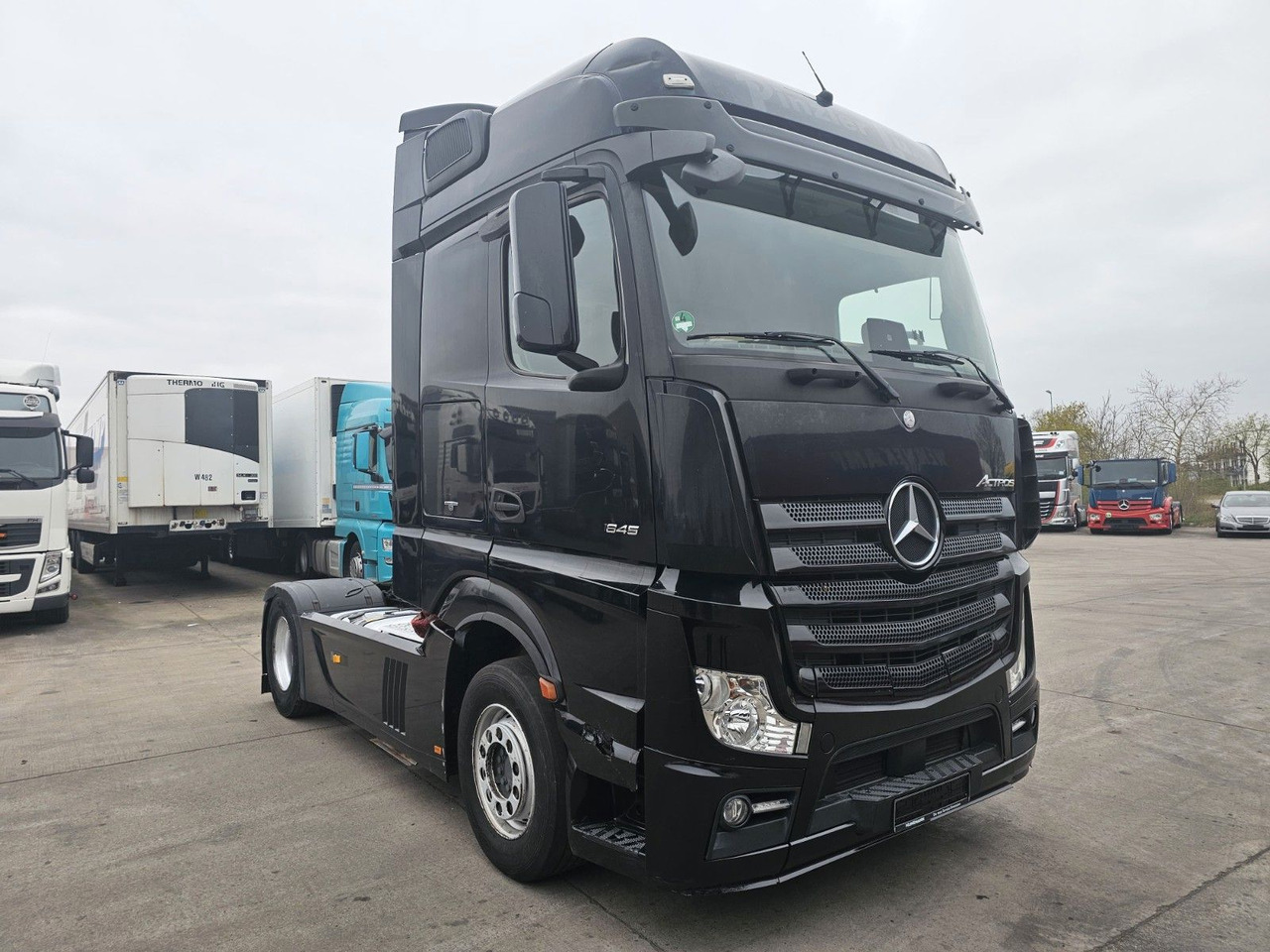 Mercedes-Benz ACTROS 1845 * MOTORSCHADEN * KLIMA * - Tracteur routier: photos 1 Mercedes-Benz ACTROS 1845 * MOTORSCHADEN * KLIMA * - Tracteur routier: photos 1