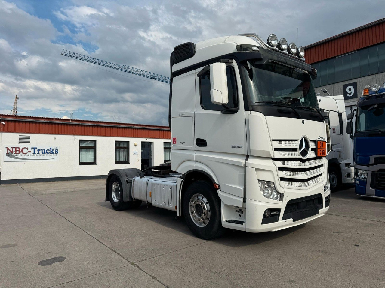 Mercedes-Benz ACTROS 1846 * RETARDER + 2X TANK * ALCOA * KIPPH - Tracteur routier: photos 3 Mercedes-Benz ACTROS 1846 * RETARDER + 2X TANK * ALCOA * KIPPH - Tracteur routier: photos 3