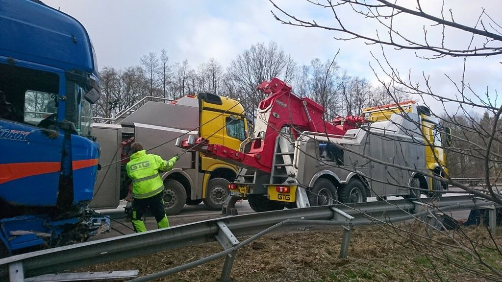 Mercedes-Benz Arocs 8x8 4153 G&G Wrecker Mercedes-Benz Arocs 8x8 4153 G&G Wrecker - Remorqueuse: photos 5 Mercedes-Benz Arocs 8x8 4153 G&G Wrecker Mercedes-Benz Arocs 8x8 4153 G&G Wrecker - Remorqueuse: photos 5