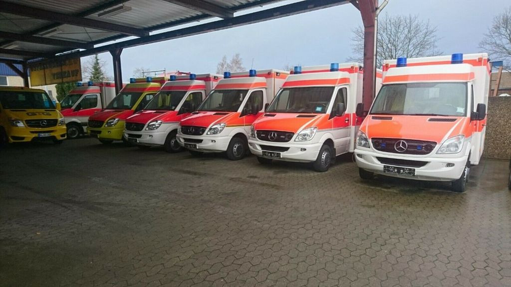 Mercedes-Benz Sprinter 516 // WAS 946 // 1 J Garantie // - Ambulance: photos 1 Mercedes-Benz Sprinter 516 // WAS 946 // 1 J Garantie // - Ambulance: photos 1