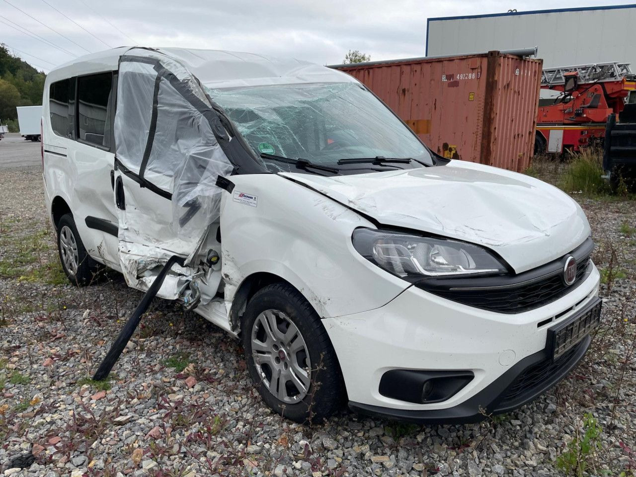 Fiat Doblo Maxi 1.6 M-Jet Euro6 Klima ZV - Transport de personnes: photos 1 Fiat Doblo Maxi 1.6 M-Jet Euro6 Klima ZV - Transport de personnes: photos 1