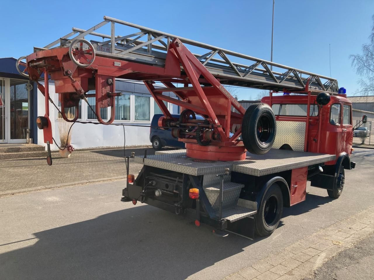 Magirus-Deutz K.H.D. 70D6F "Eicher" Magirus-Deutz K.H.D. 70D6F "Eicher" - Camion de pompier: photos 4 Magirus-Deutz K.H.D. 70D6F "Eicher" Magirus-Deutz K.H.D. 70D6F "Eicher" - Camion de pompier: photos 4