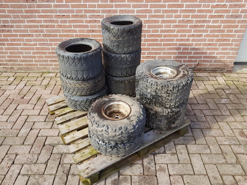 Banden voor de Yamaha breeze - Pneus et jantes: photos 2 Banden voor de Yamaha breeze - Pneus et jantes: photos 2