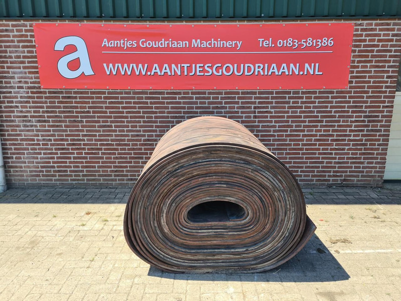 Onbekend Kuilplaatrubber - Matériel d'élevage: photos 1 Onbekend Kuilplaatrubber - Matériel d'élevage: photos 1