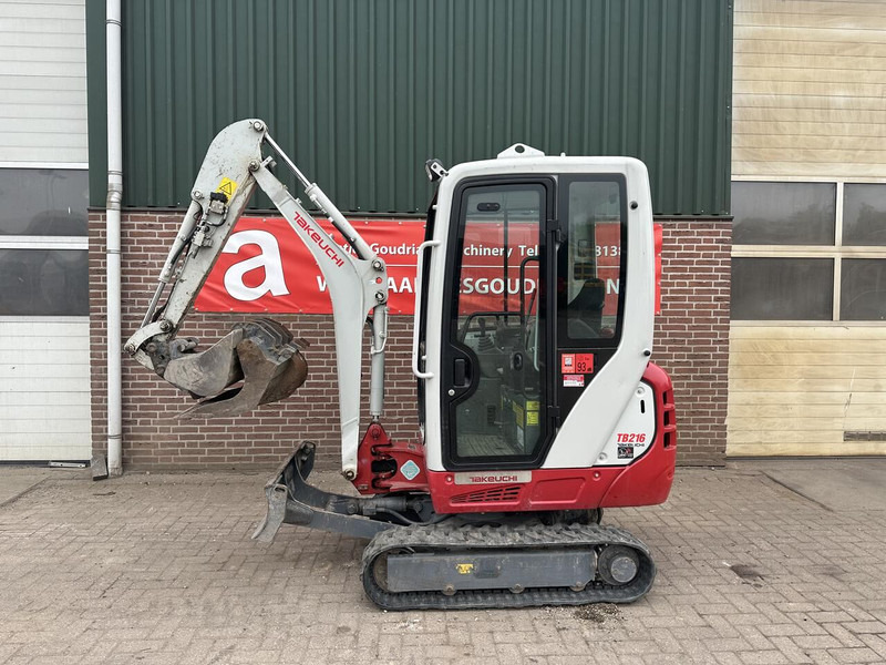 Takeuchi TB216 - Gebruikt - Mini pelle: photos 1 Takeuchi TB216 - Gebruikt - Mini pelle: photos 1