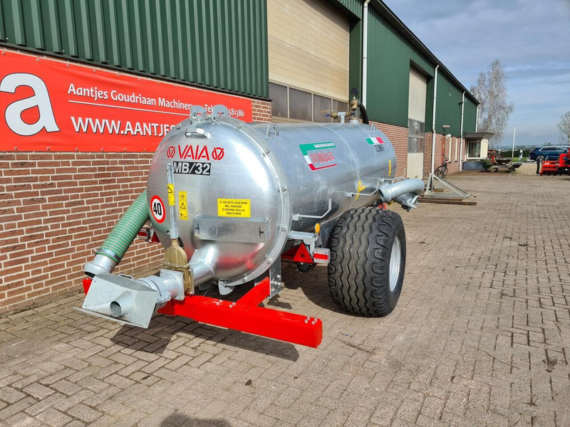 Vaia waterwagen MB32 - Epandeur à fumier: photos 3 Vaia waterwagen MB32 - Epandeur à fumier: photos 3