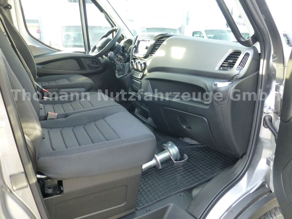 Remorqueuse, Véhicule utilitaire neuf Iveco DAILY 70C18 DoKa Schiebeplateau Luftfed Navi Iveco DAILY 70C18 DoKa Schiebeplateau Luftfed Navi: photos 23 Remorqueuse, Véhicule utilitaire neuf Iveco DAILY 70C18 DoKa Schiebeplateau Luftfed Navi Iveco DAILY 70C18 DoKa Schiebeplateau Luftfed Navi: photos 23