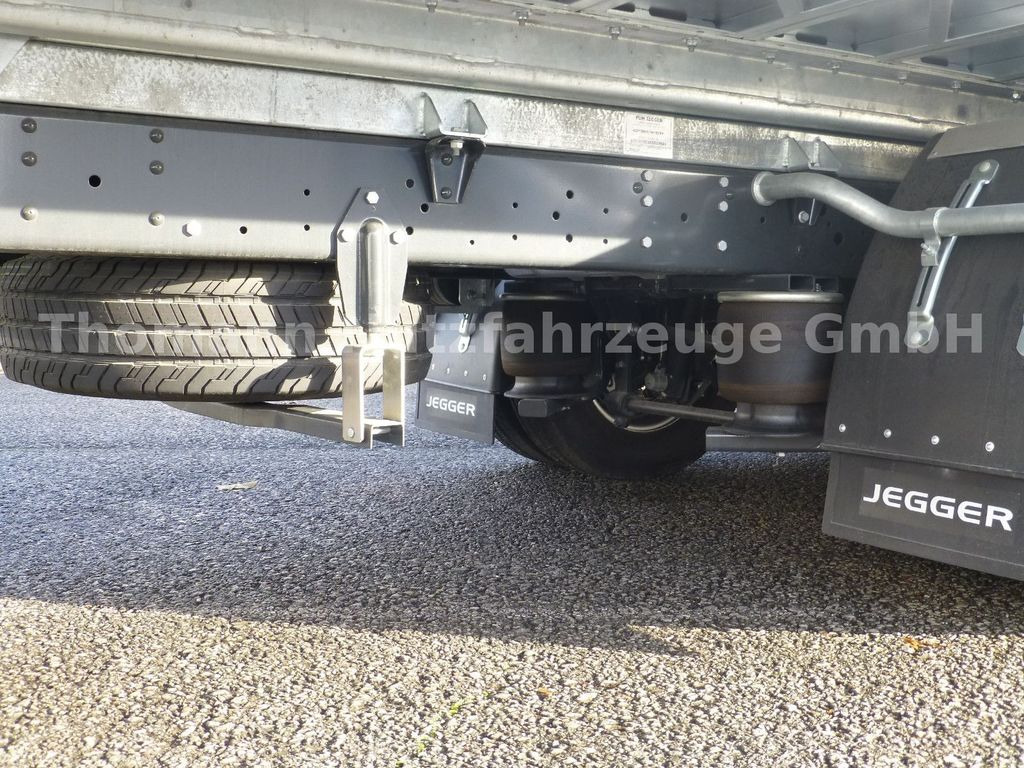Remorqueuse, Véhicule utilitaire neuf Iveco DAILY 70C18 DoKa Schiebeplateau Luftfed Navi Iveco DAILY 70C18 DoKa Schiebeplateau Luftfed Navi: photos 16 Remorqueuse, Véhicule utilitaire neuf Iveco DAILY 70C18 DoKa Schiebeplateau Luftfed Navi Iveco DAILY 70C18 DoKa Schiebeplateau Luftfed Navi: photos 16