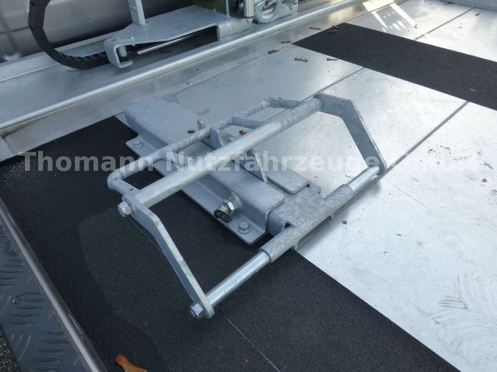 Remorqueuse, Véhicule utilitaire neuf Iveco DAILY 70C18 DoKa Schiebeplateau Luftfed Navi Iveco DAILY 70C18 DoKa Schiebeplateau Luftfed Navi: photos 13 Remorqueuse, Véhicule utilitaire neuf Iveco DAILY 70C18 DoKa Schiebeplateau Luftfed Navi Iveco DAILY 70C18 DoKa Schiebeplateau Luftfed Navi: photos 13