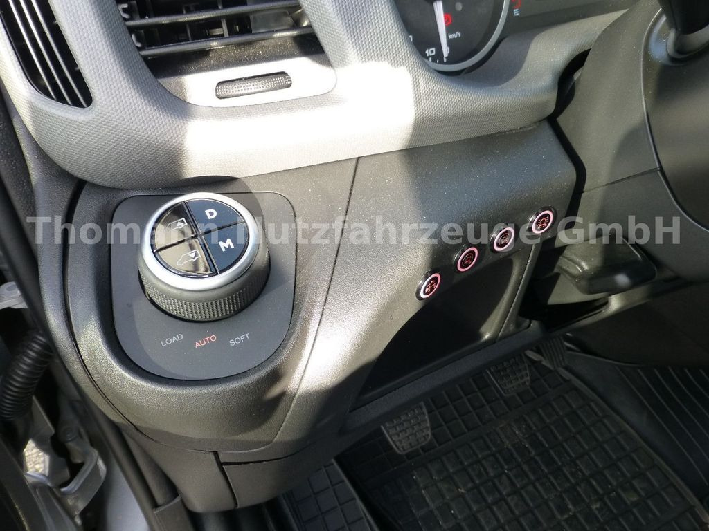 Remorqueuse, Véhicule utilitaire neuf Iveco DAILY 70C18 DoKa Schiebeplateau Luftfed Navi Iveco DAILY 70C18 DoKa Schiebeplateau Luftfed Navi: photos 27 Remorqueuse, Véhicule utilitaire neuf Iveco DAILY 70C18 DoKa Schiebeplateau Luftfed Navi Iveco DAILY 70C18 DoKa Schiebeplateau Luftfed Navi: photos 27