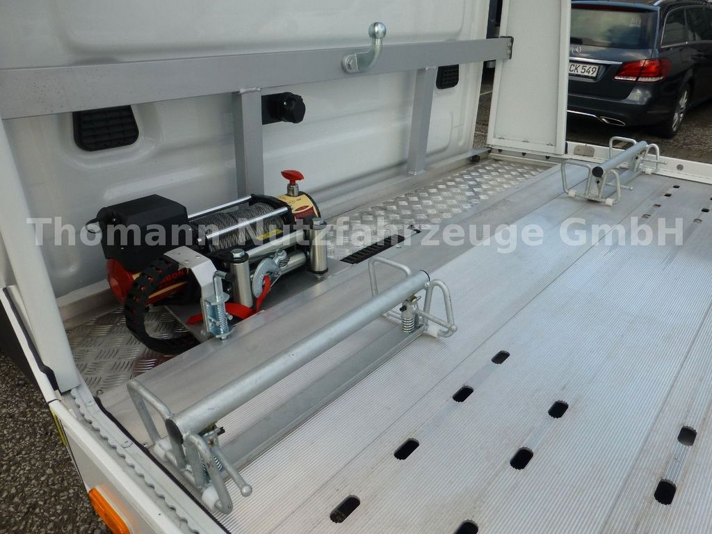Remorqueuse, Véhicule utilitaire neuf Iveco Daily 35S18 Autotransporter Klimaaut. Premium: photos 11