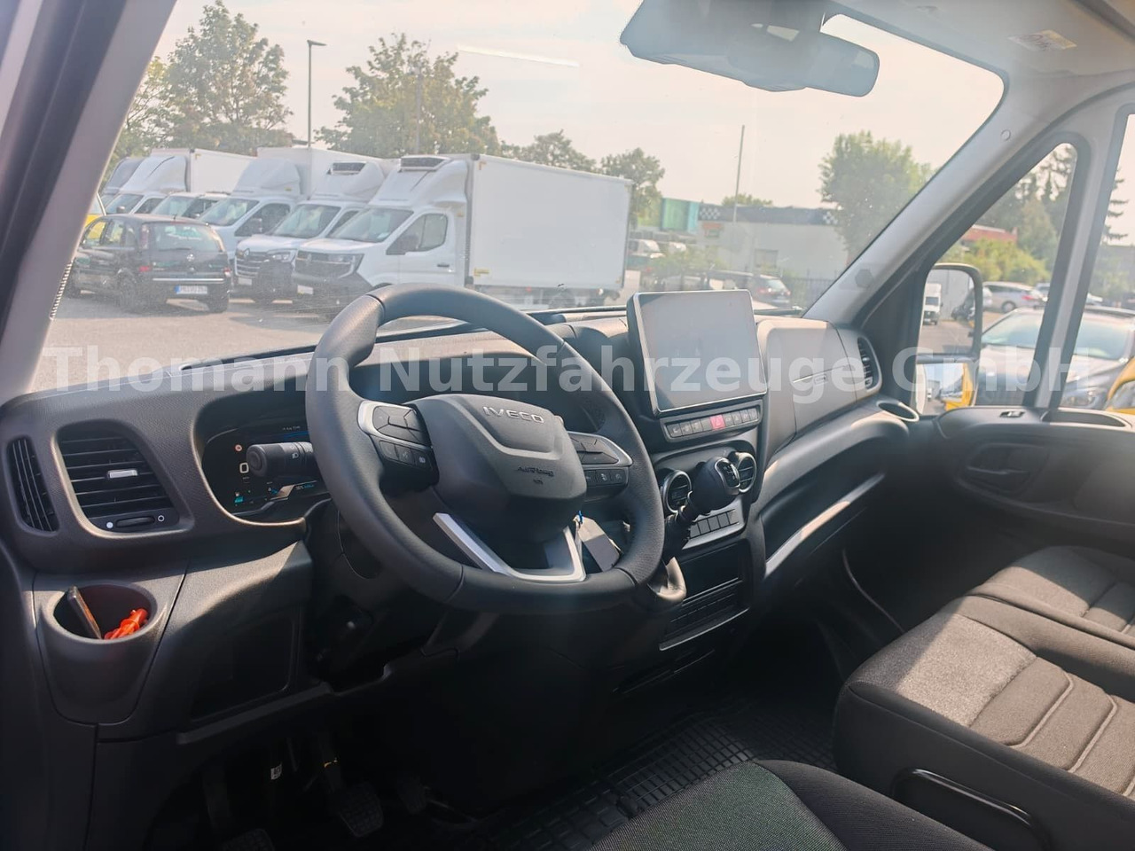 Iveco Daily 35S18 Koffer + LBW Navi/ACC Tempomat - Fourgon grand volume: photos 5 Iveco Daily 35S18 Koffer + LBW Navi/ACC Tempomat - Fourgon grand volume: photos 5