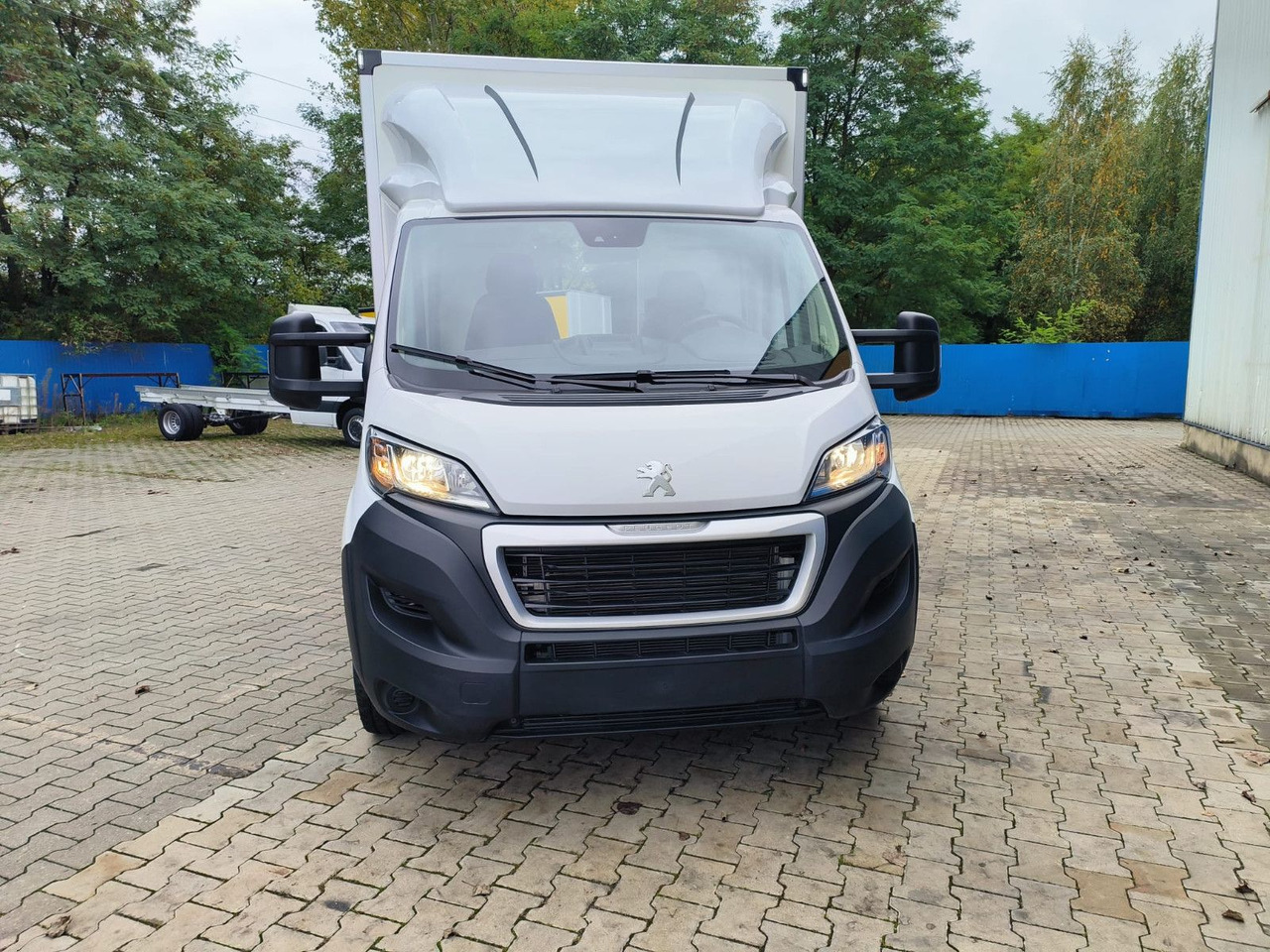 Peugeot Boxer Premium Koffer Extra Tief mit Klappe ! - Fourgon grand volume: photos 4 Peugeot Boxer Premium Koffer Extra Tief mit Klappe ! - Fourgon grand volume: photos 4