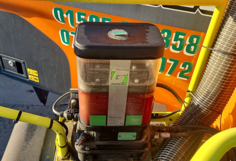 Chargeuse sur pneus DOOSAN DL 320-7: photos 32