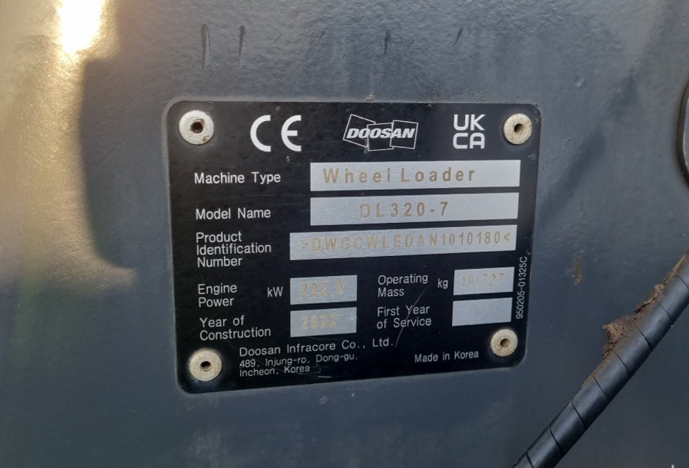 Chargeuse sur pneus DOOSAN DL 320-7: photos 49