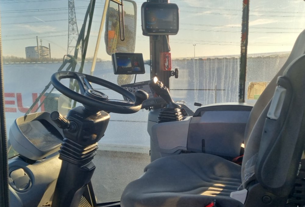Chargeuse sur pneus DOOSAN DL 320-7: photos 36
