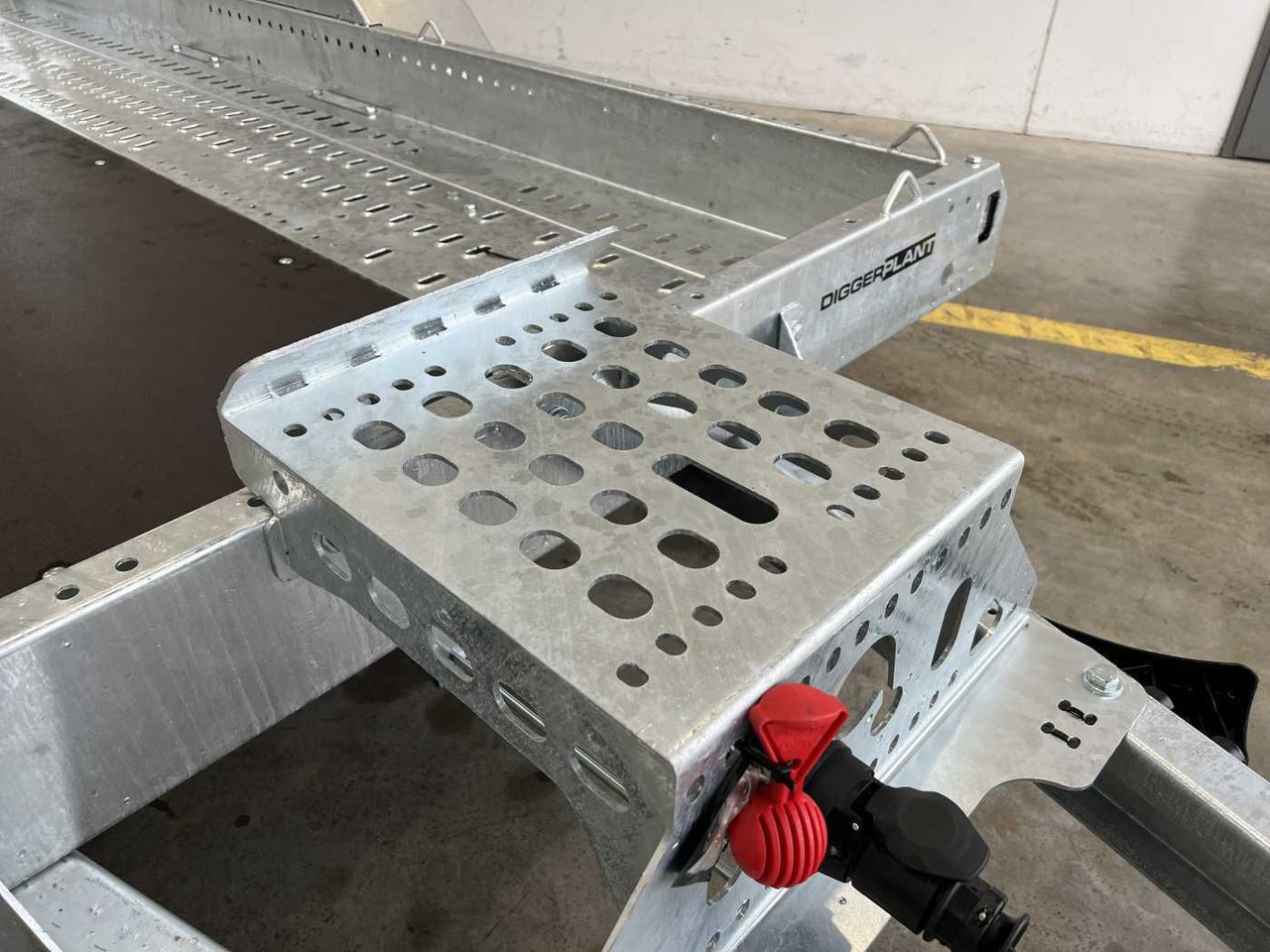 Brian James Cargo Digger Plant 2 / Länge 3.700mm / 3.500kg - Remorque porte-engin surbaissée: photos 5 Brian James Cargo Digger Plant 2 / Länge 3.700mm / 3.500kg - Remorque porte-engin surbaissée: photos 5