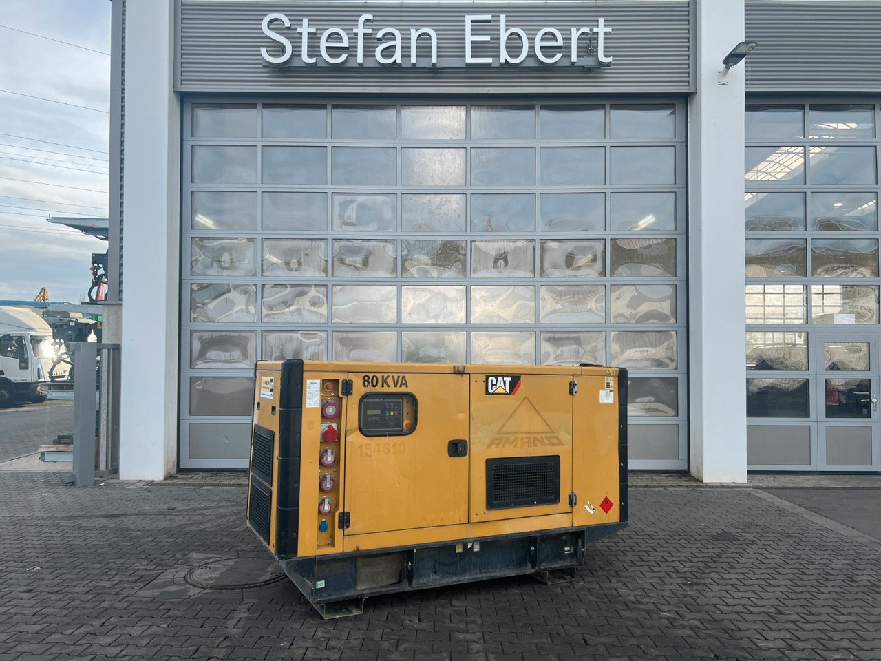 CAT DE88E3 / Stromerzeuger / 80KVA / 2015 / 14.180h - Groupe électrogène: photos 1 CAT DE88E3 / Stromerzeuger / 80KVA / 2015 / 14.180h - Groupe électrogène: photos 1