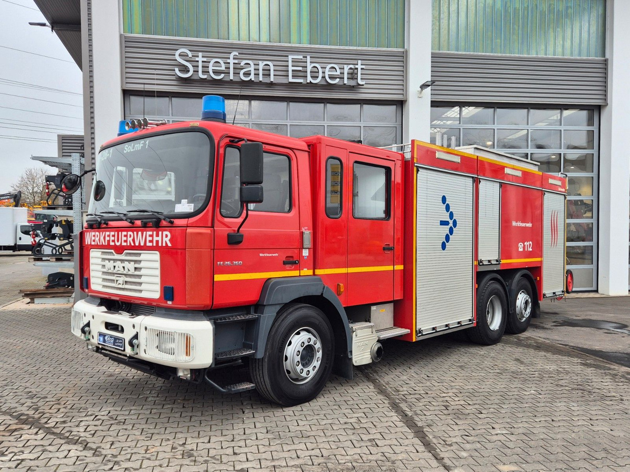 MAN FE 26.360 FNLC/L Feuerwehr Löschfahrzeug - Camion: photos 3 MAN FE 26.360 FNLC/L Feuerwehr Löschfahrzeug - Camion: photos 3