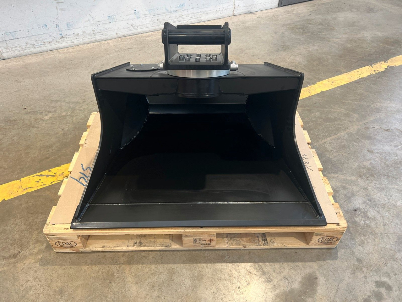 DMS RL40100 Rotatorlöffel / MS03 / NEU / lagernd - Godet pour pelle: photos 3 DMS RL40100 Rotatorlöffel / MS03 / NEU / lagernd - Godet pour pelle: photos 3