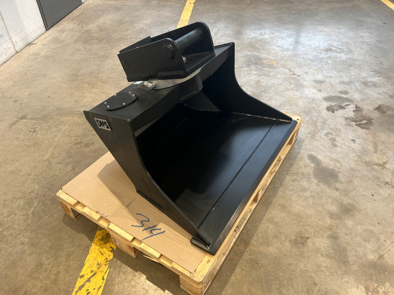 DMS RL40100 Rotatorlöffel / MS03 / NEU / lagernd - Godet pour pelle: photos 4 DMS RL40100 Rotatorlöffel / MS03 / NEU / lagernd - Godet pour pelle: photos 4