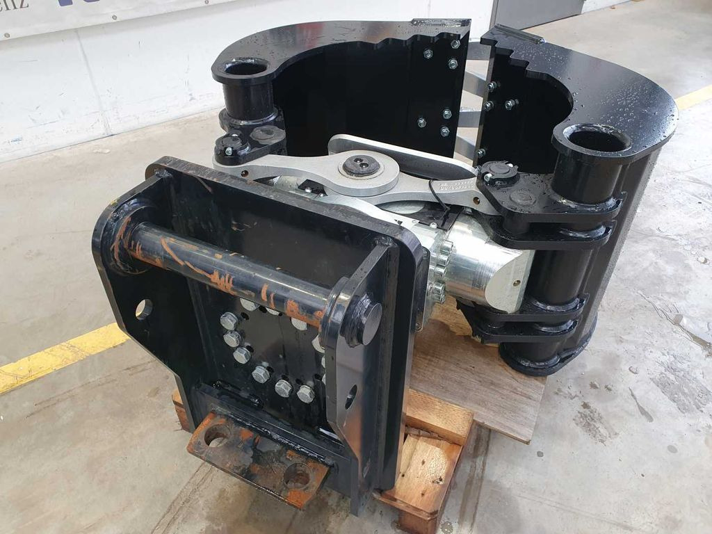 DMS SG18070 Sortiergreifer DEMO / inkl. Rotator DMS SG18070 Sortiergreifer DEMO / inkl. Rotator - Grappin pour Engins de chantier: photos 3 DMS SG18070 Sortiergreifer DEMO / inkl. Rotator DMS SG18070 Sortiergreifer DEMO / inkl. Rotator - Grappin pour Engins de chantier: photos 3